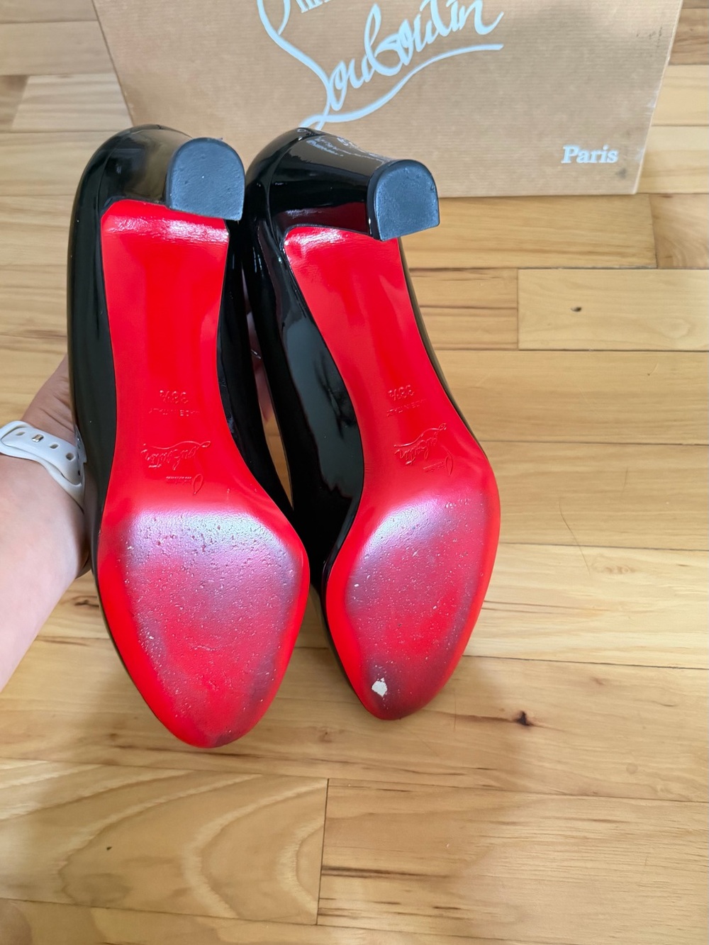 Christian Louboutin Black Patent Leather Mid-Heel Pumps with Red Sole - Picture 3 of 5